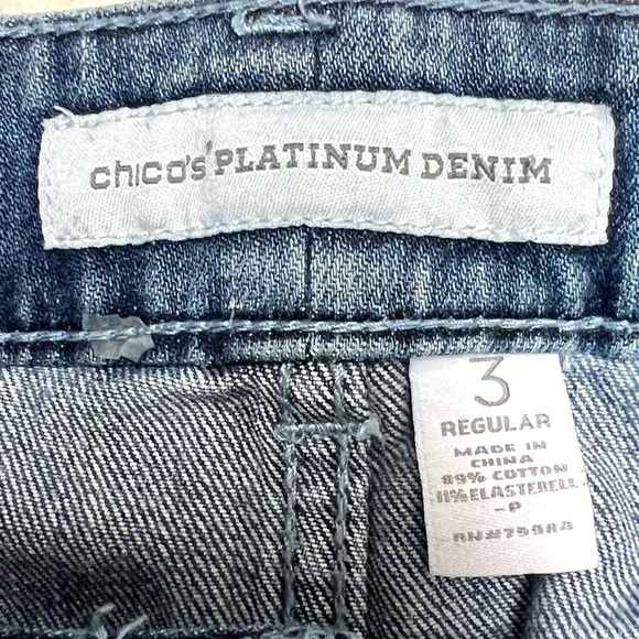 CHICO’S Plus Platinum Denim rhinestone ankle cropped jeans size 16 - Picture 4 of 7
